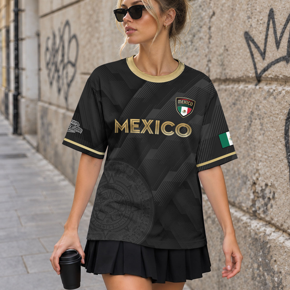 Camiseta de fútbol de México estilo negro con sutil diseño azteca
