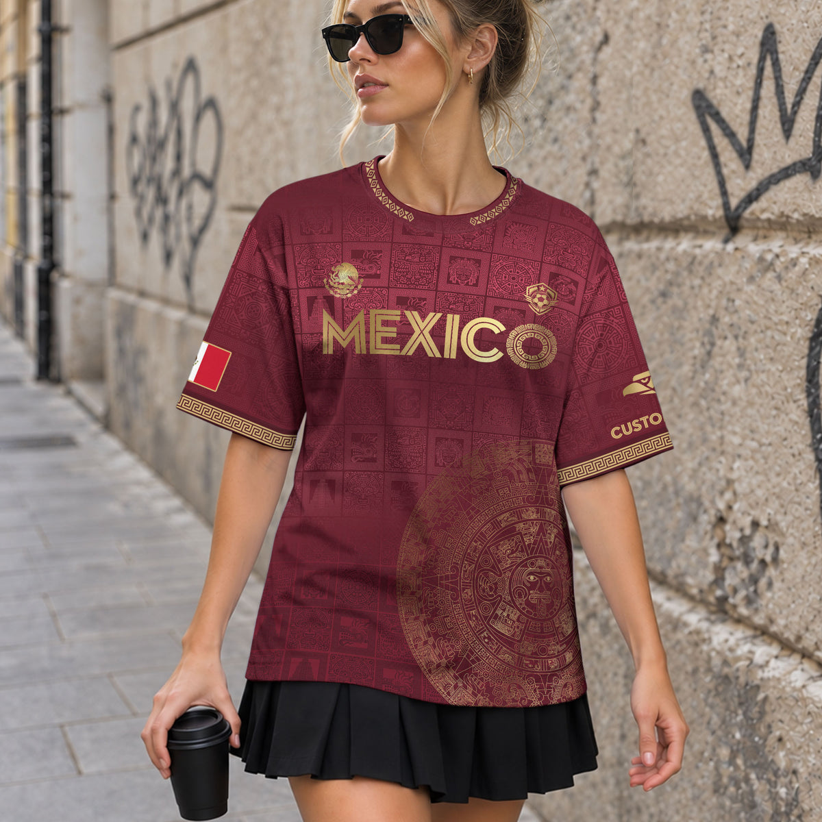 Camiseta de fútbol personalizada del calendario azteca dorado granate de México