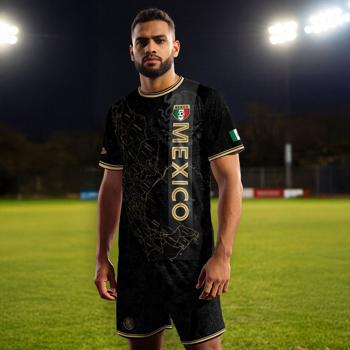 Camiseta de fútbol con el mapa de la herencia de México en negro y detalles aztecas dorados