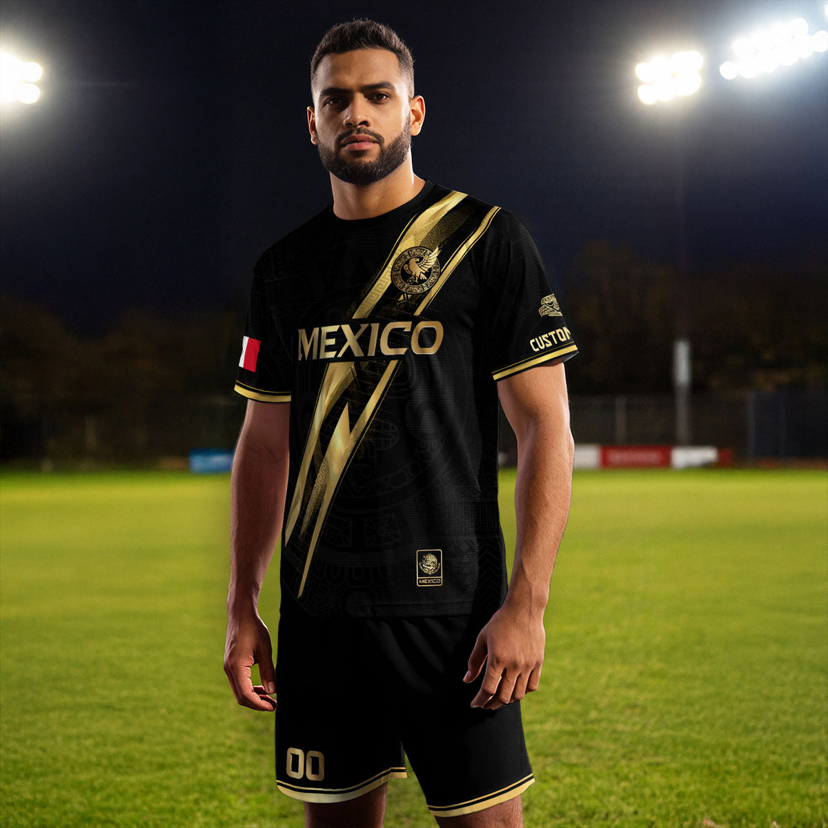 Camiseta de fútbol personalizada de México en negro y dorado con diseño de rayas del mapa de la herencia