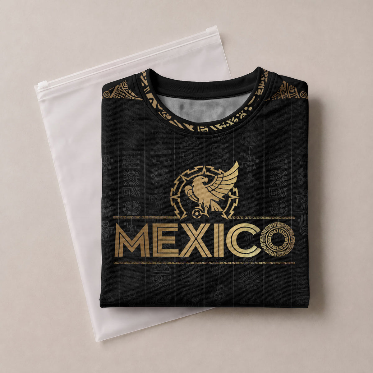Camiseta de fútbol personalizada de México en negro y dorado con diseño de águila azteca