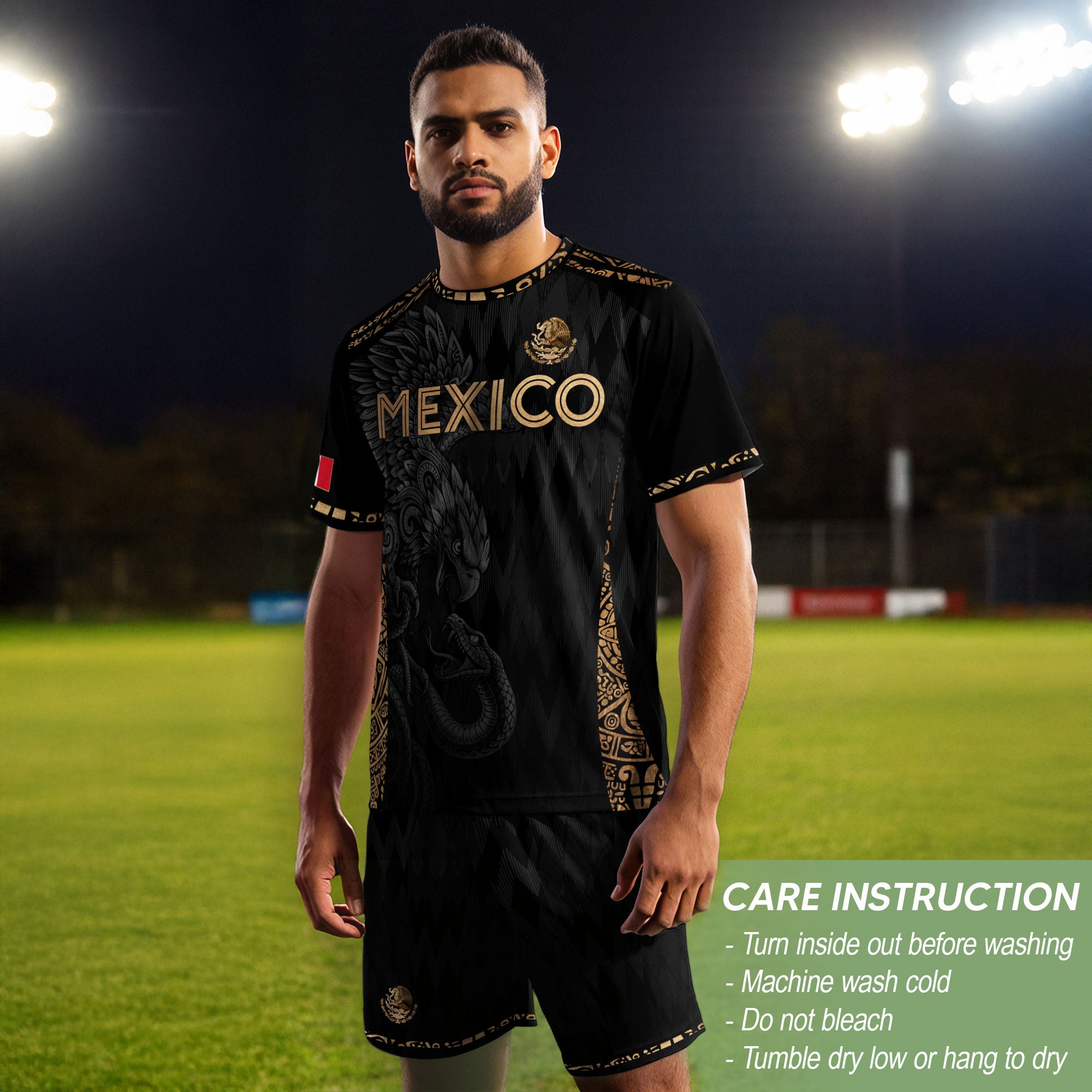 Camiseta de fútbol premium con emblema de águila azteca verde y dorado de México
