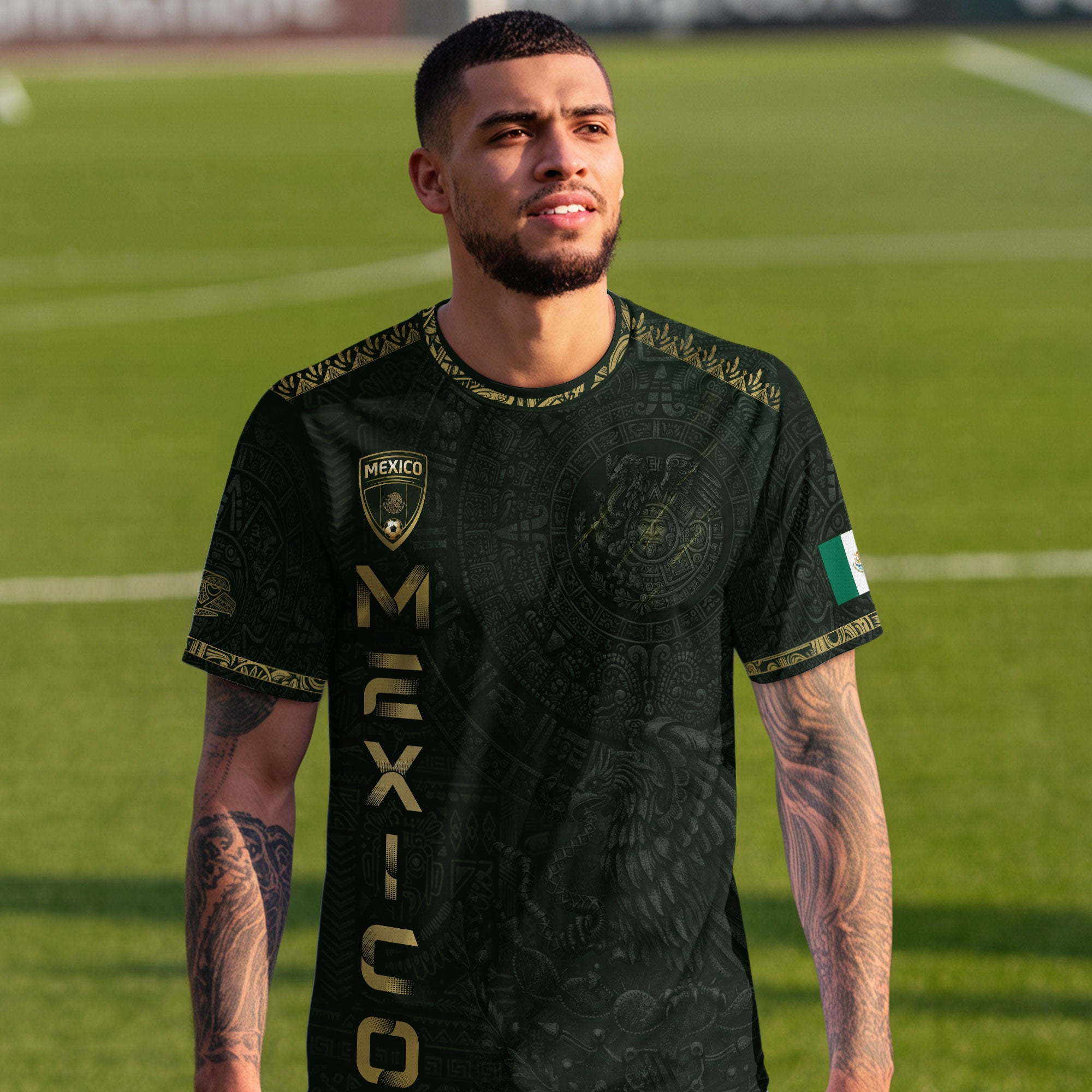 Camiseta de fútbol premium con emblema de águila azteca verde y dorado de México