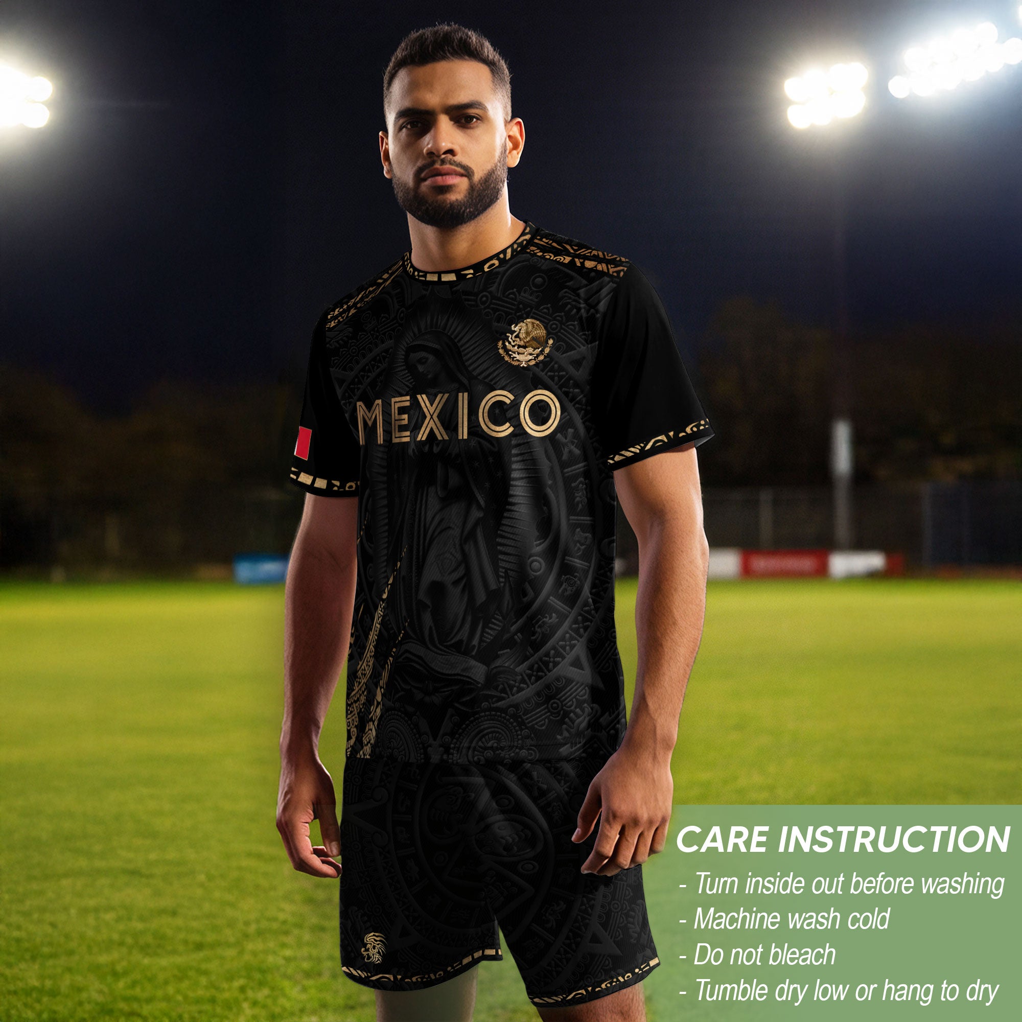 Camiseta de fútbol premium con emblema de águila azteca verde y dorado de México